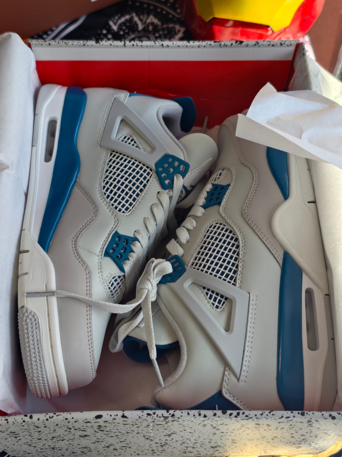 Air Jordan 4 " Military Blue " or Industrial Blue gallery image 4