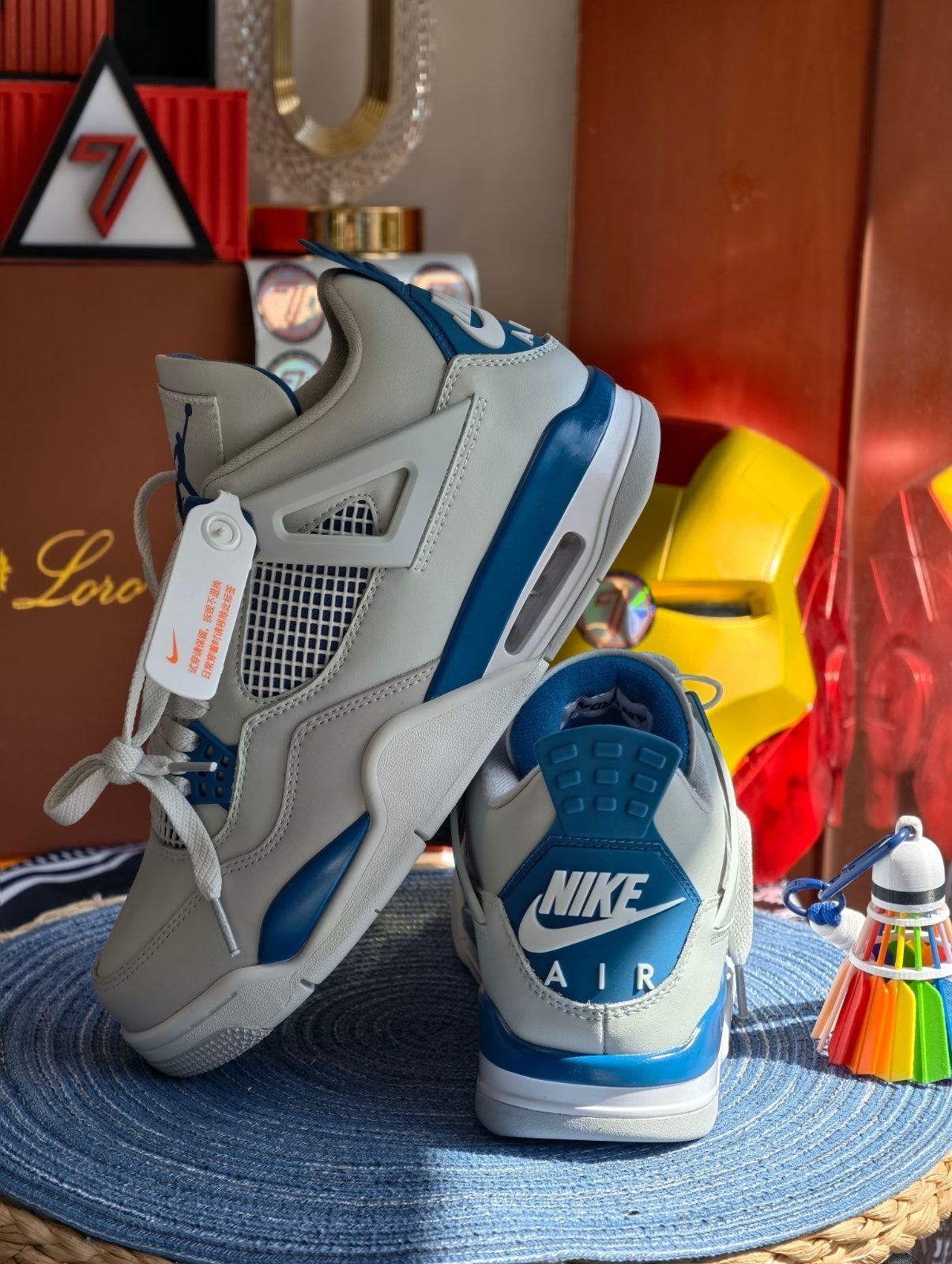 Air Jordan 4 " Military Blue " or Industrial Blue gallery image 8