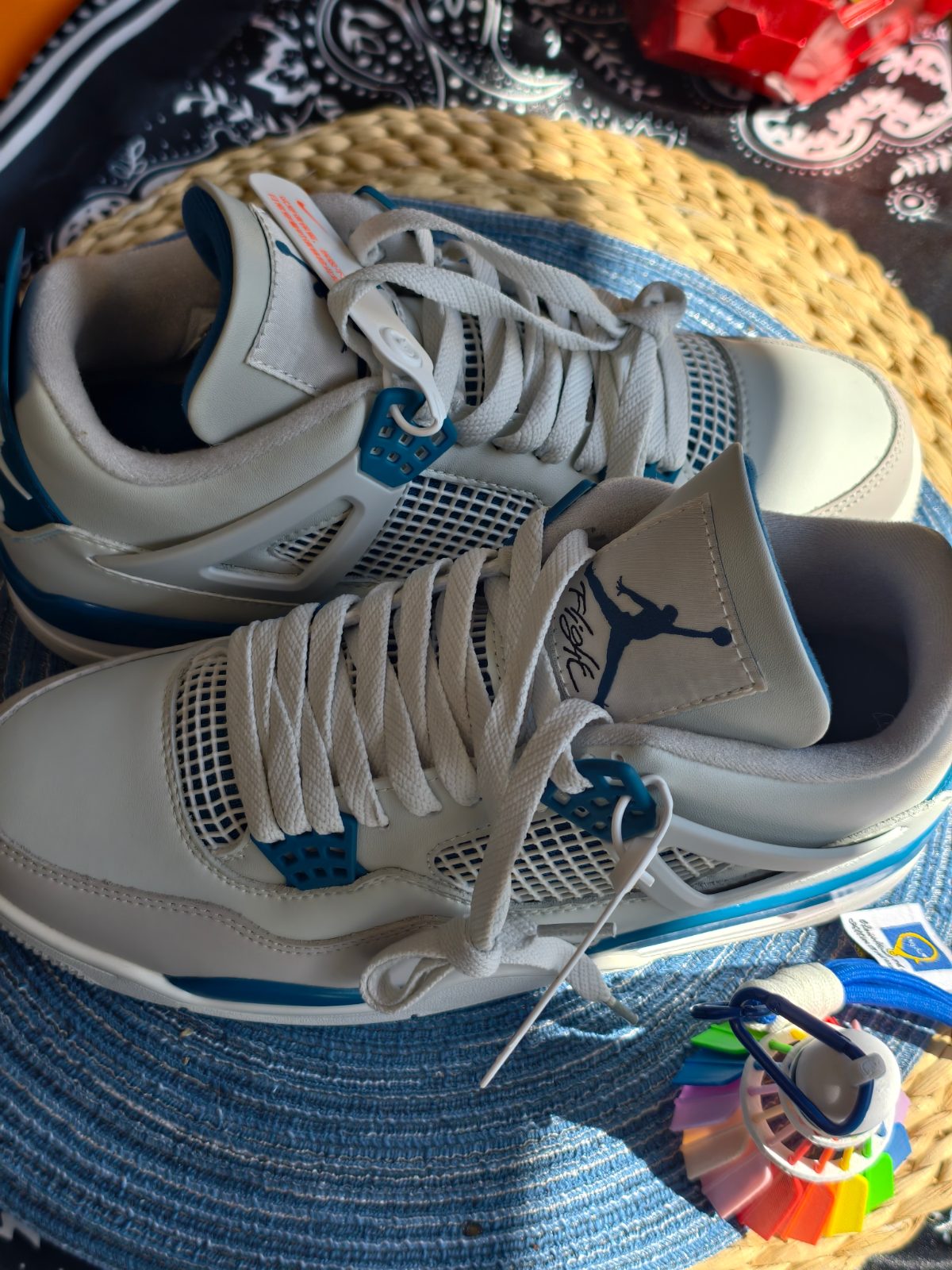 Air Jordan 4 " Military Blue " or Industrial Blue gallery image 12
