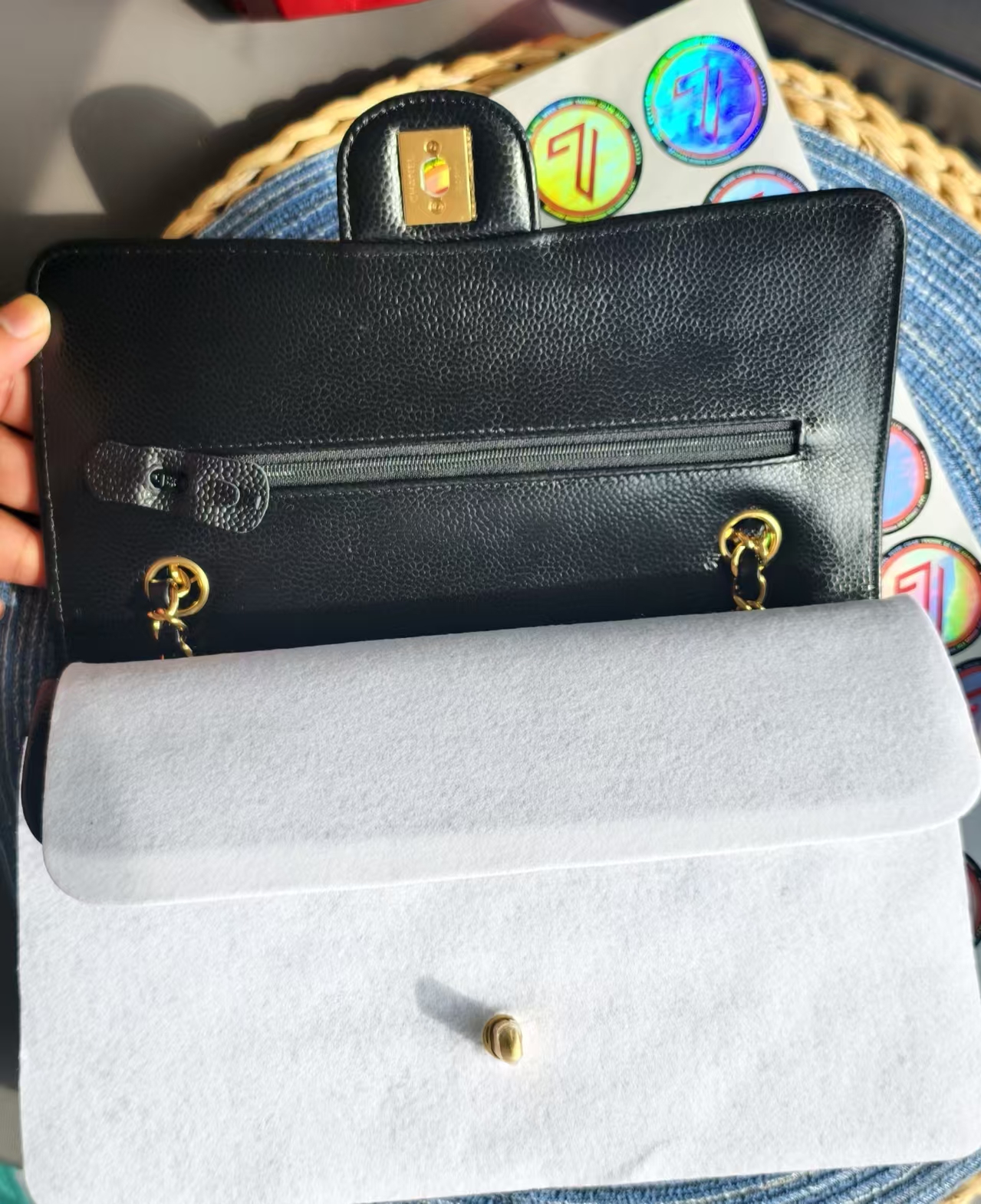 Chanel Classic 11.12 Medium Flap Bag - CAVIAR gallery image 7