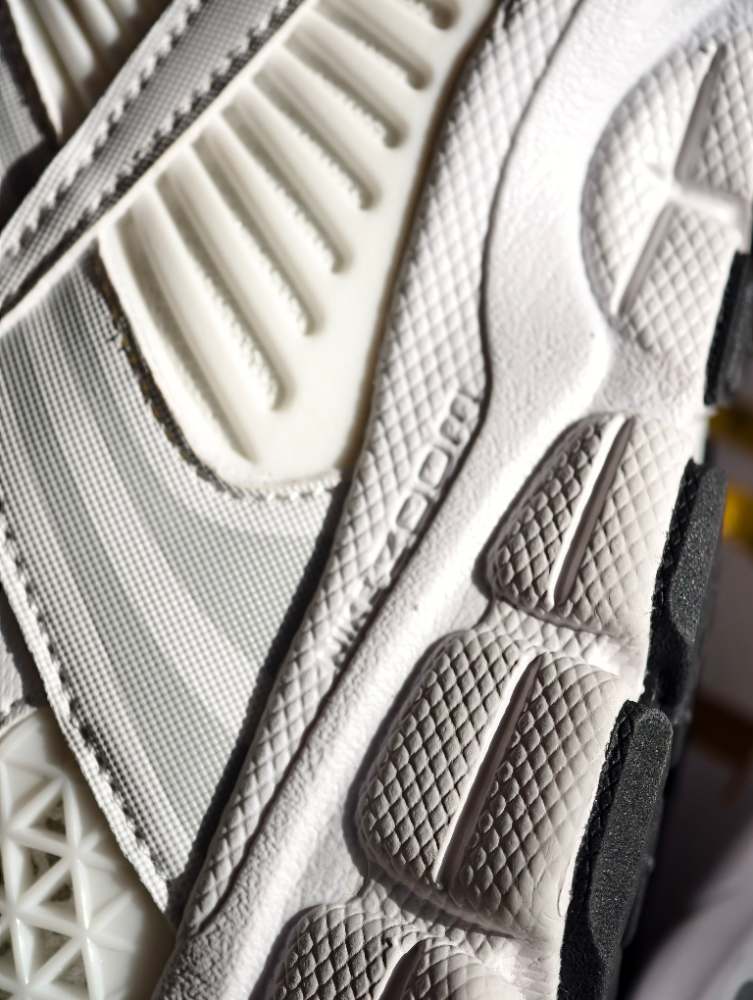 NIKE VOMERO 5 gallery image 7