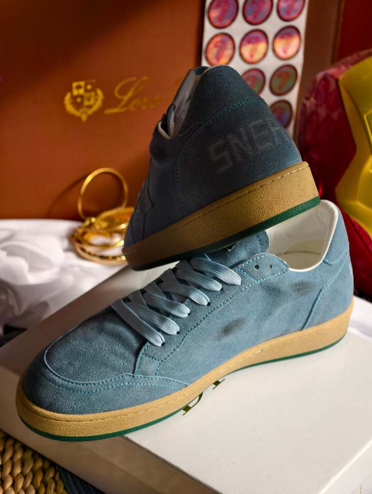 GOLDEN GOOSE SNEAKERS gallery image 3
