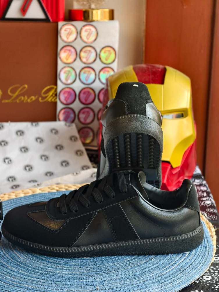 Maison Margiela 33 gallery image 6